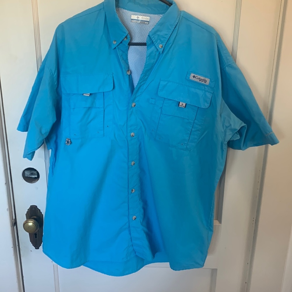 Men’s Columbia PFG shirt medium blue
